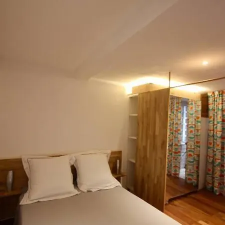 아파트 Apparemment Au Coeur De St Tropez