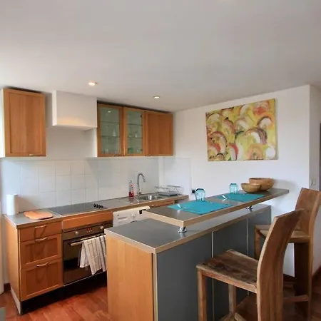 Apparemment Au Coeur De St Tropez